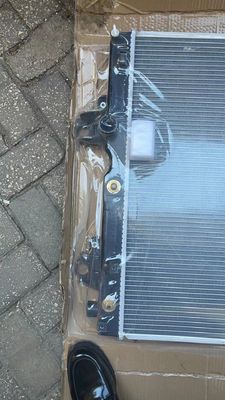 لند کروزر 150 رادیاتور خنک کننده اتوماتیک 16400-30300 برای تویوتا پرادو 3.0 TDI