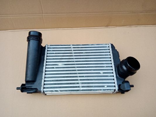 NISSAN QASHQAI II WAGON J11 14461-4EJ0A واحد شارژر بین خنک کننده برای HR12DDT HRA2DDT