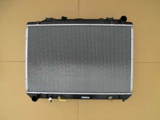 رادیاتور موتور تویوتا 3.0D عالی برای 96-98 تویوتا تاوناس لیتیاس CR40/41/50/51